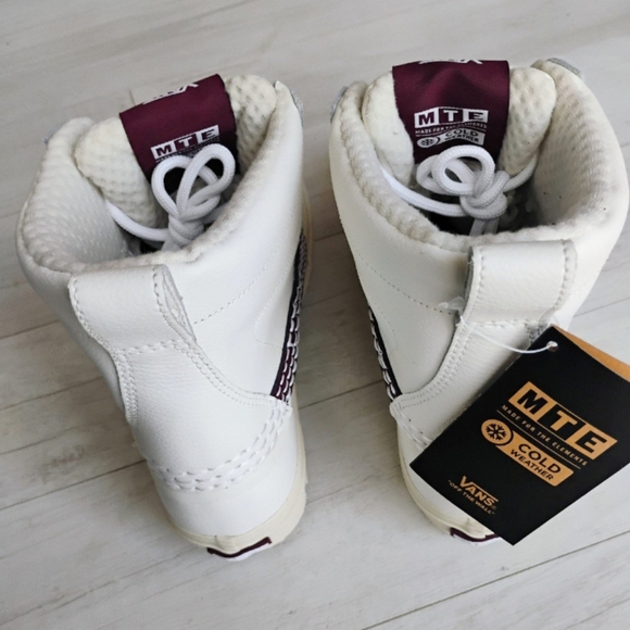 VANS x BENNY URBAN NEW MTE Standard Mid Snow Boots - Picture 8 of 11